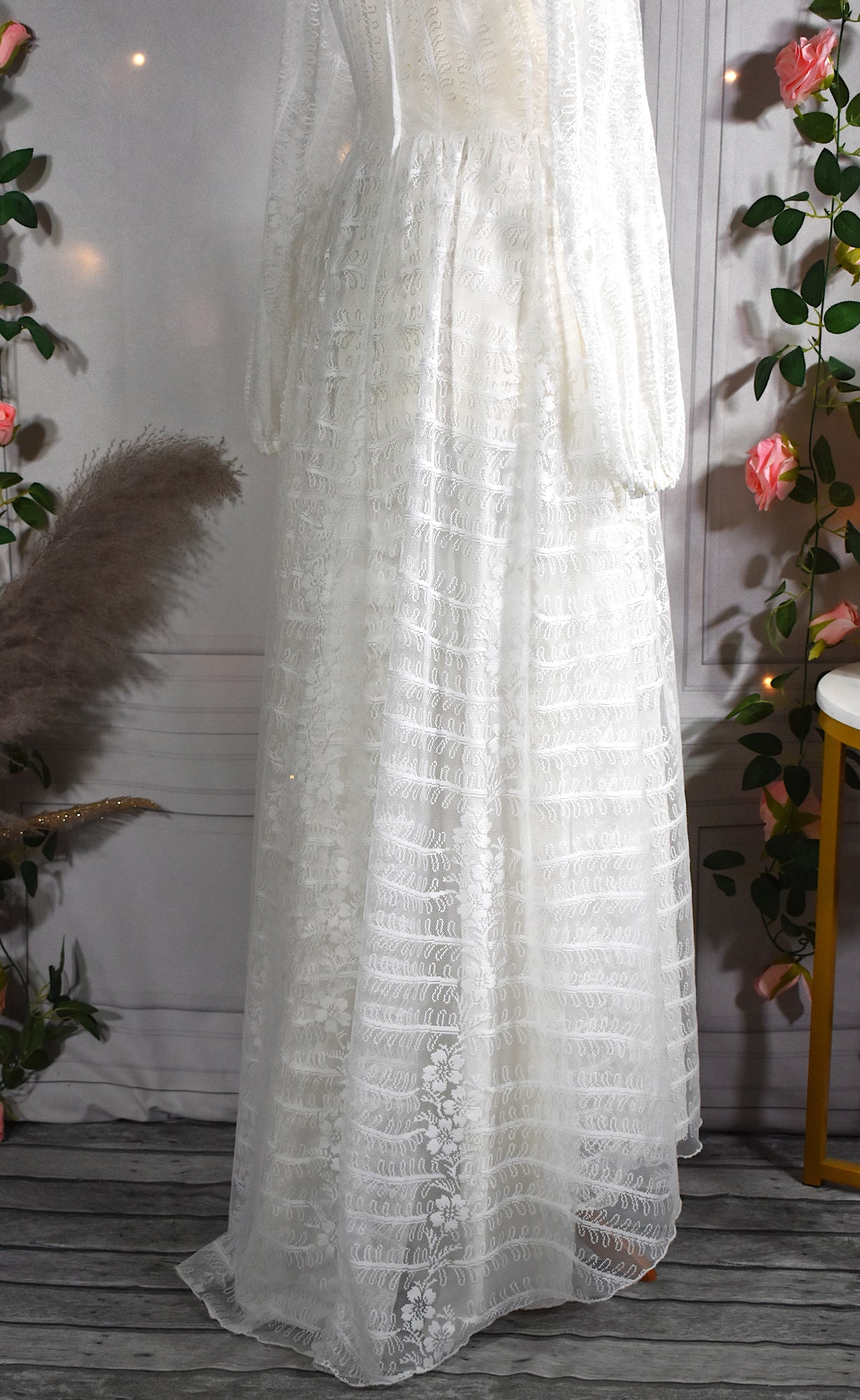 Robe de mariée dentelle florale 80's