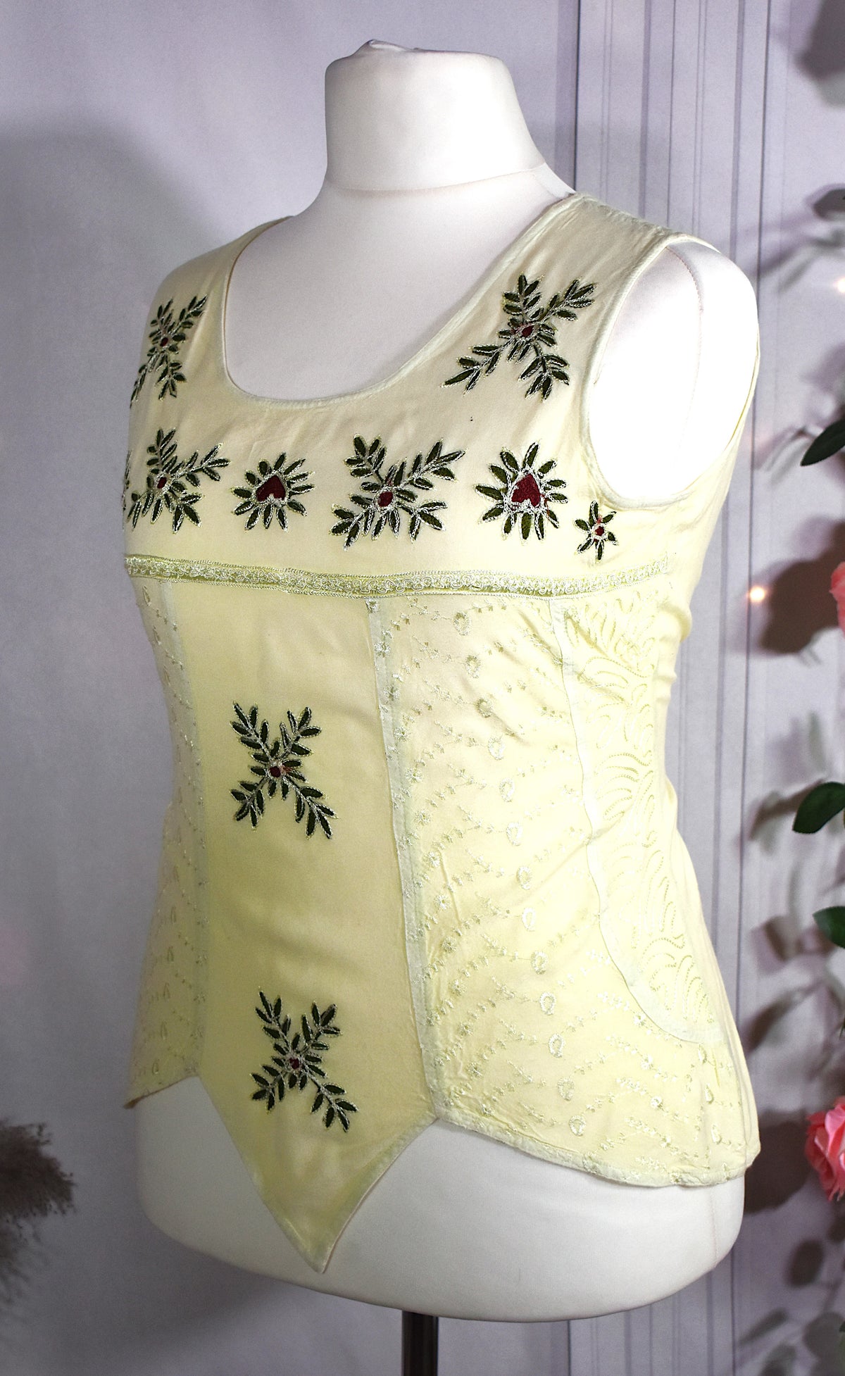 Top en viscose lime brodé