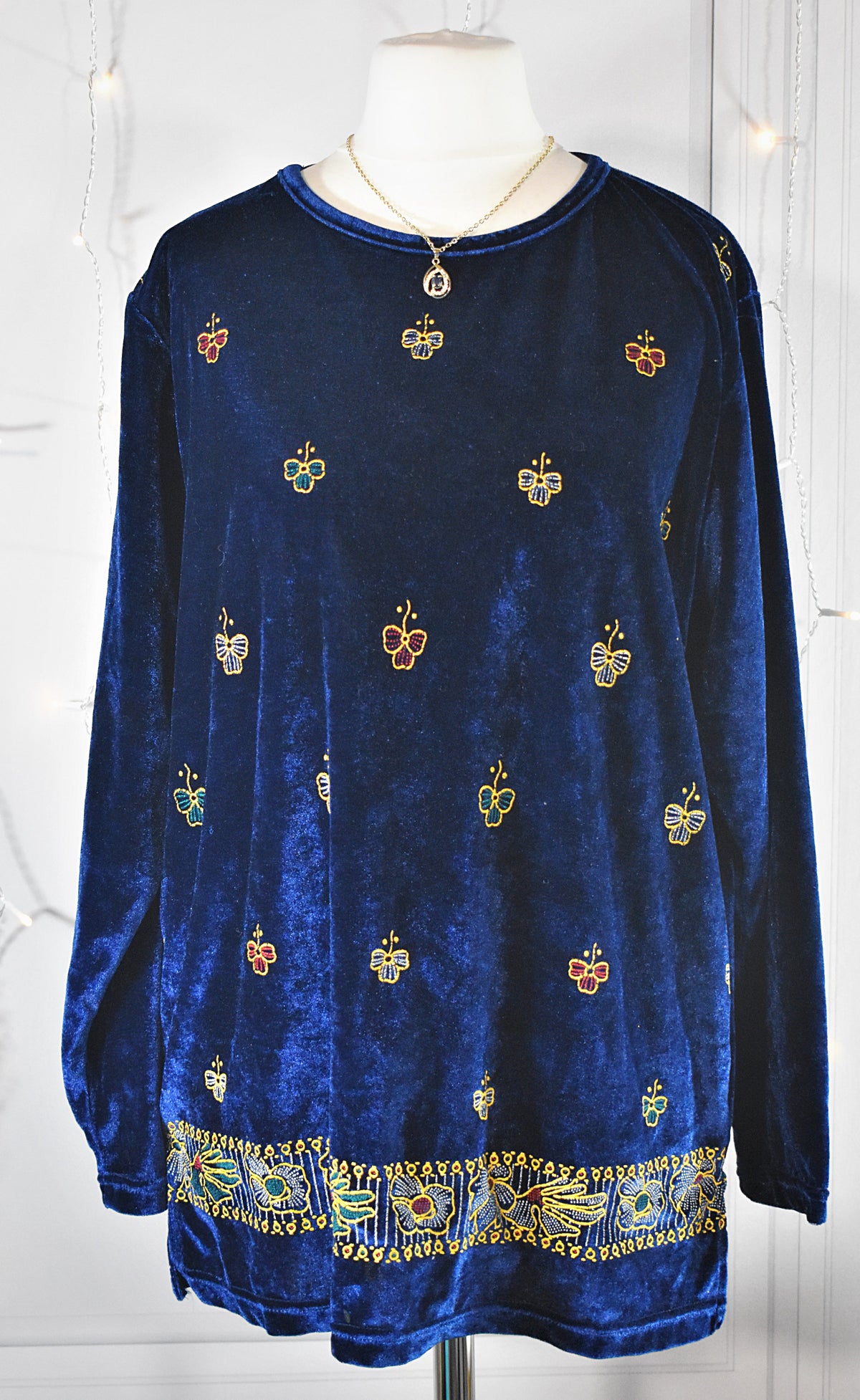 T-shirt panne de velours bleu & motifs dorés