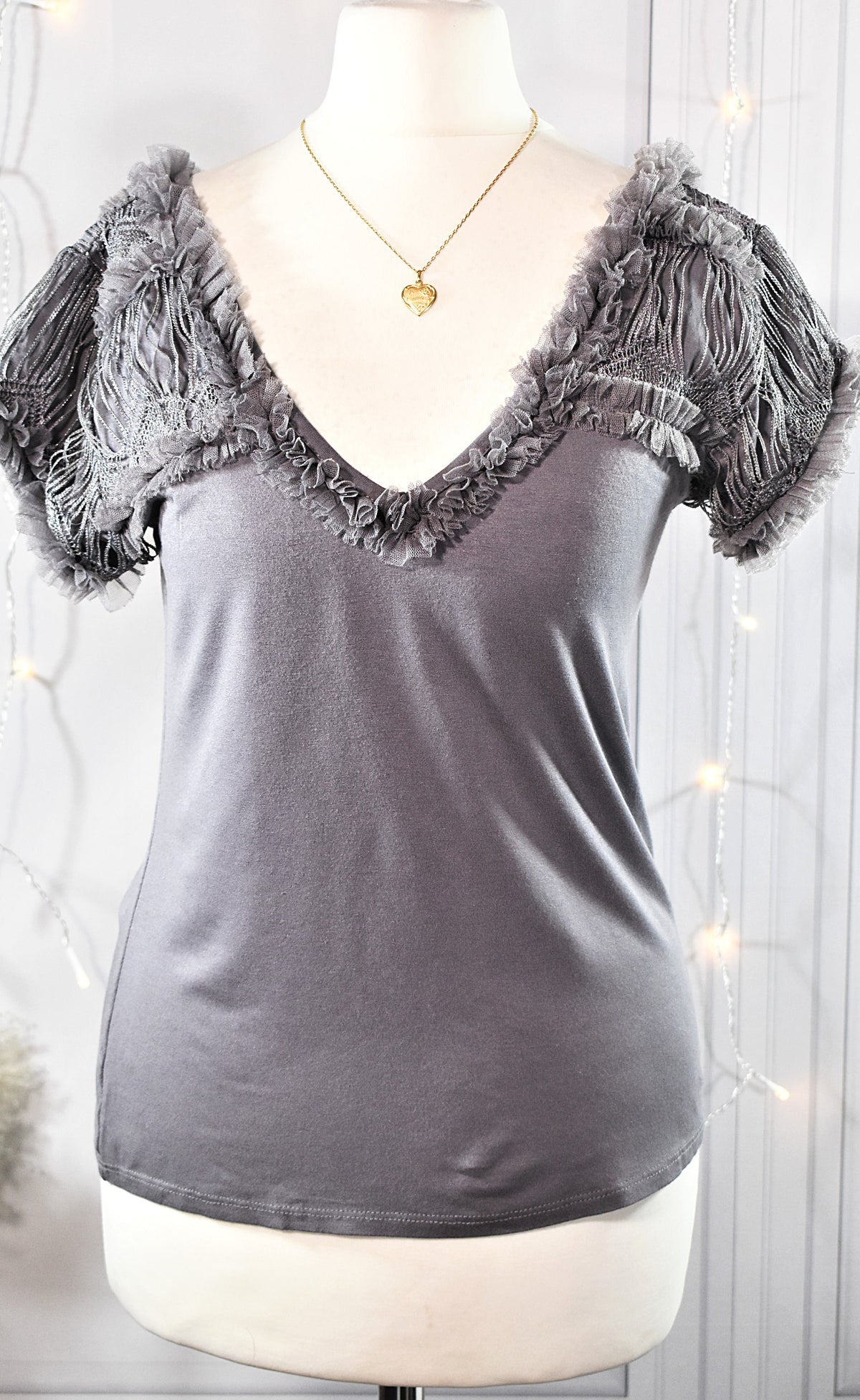 T-shirt gris froufrous & franges